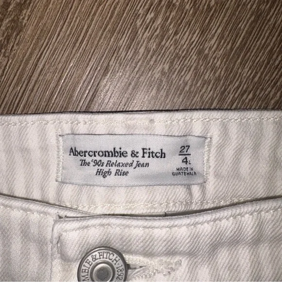 Abercrombie & Fitch Cream High Rise Jeans - Picture 2 of 3